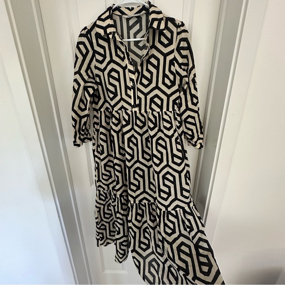 Zara Geometric Print Tiered Dress - Picture 2 of 6